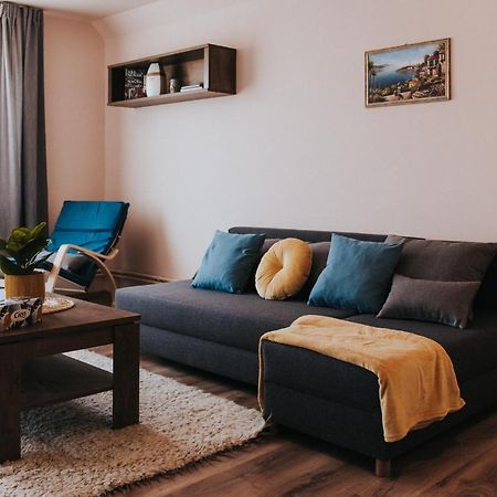 Appartement Lotus Apartman à Odorheiu Secuiesc Extérieur photo